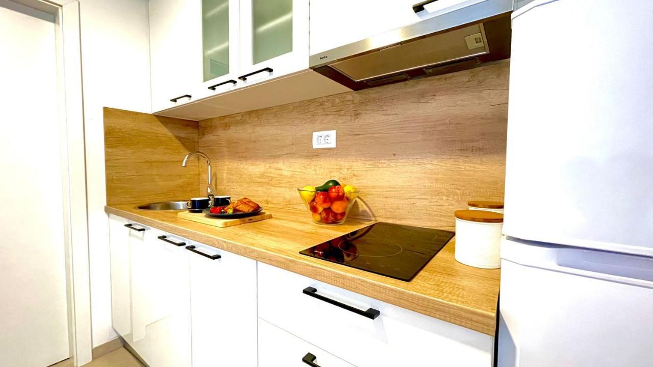 Studio Apartmani Kaja I Iva Sinj Exteriör bild