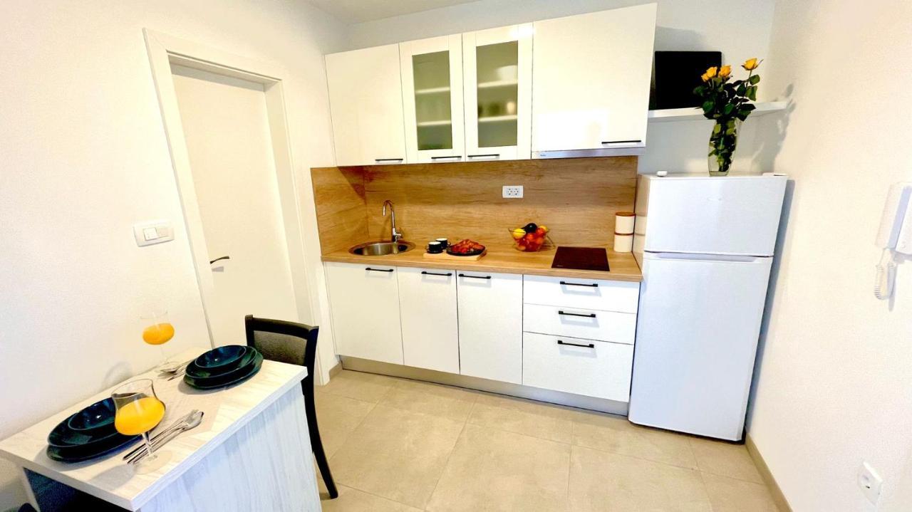 Studio Apartmani Kaja I Iva Sinj Exteriör bild