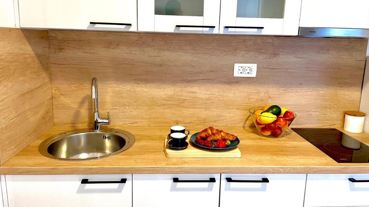 Studio Apartmani Kaja I Iva Sinj Exteriör bild